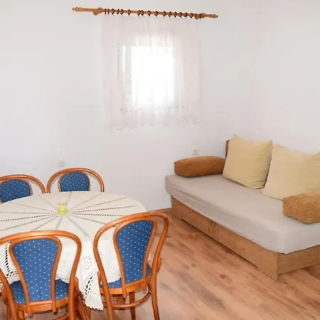 Apartment Private ,surrounded By Nature,50m From The Sea