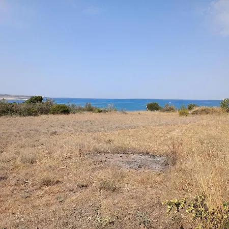 Apartment Private ,surrounded By Nature,50m From The Sea