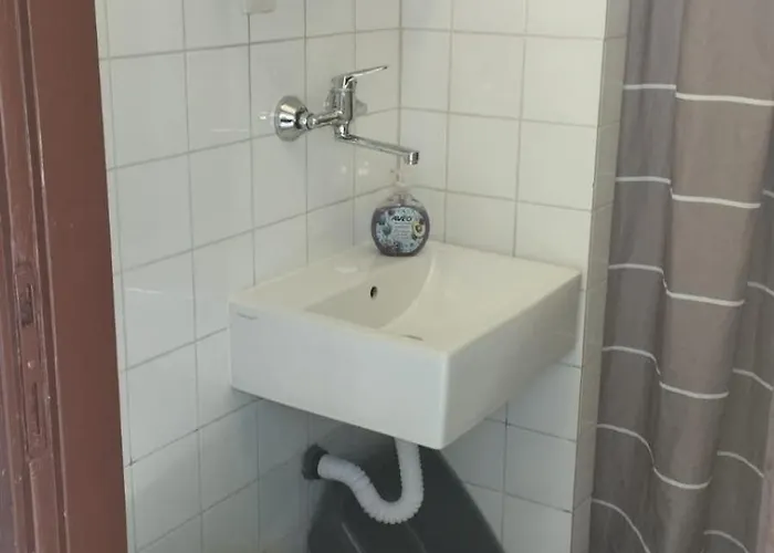 Apartament Private ,surrounded By Nature,50m From The Sea Povljana