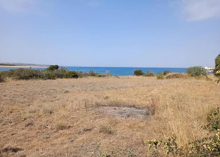 Apartament Private ,surrounded By Nature,50m From The Sea