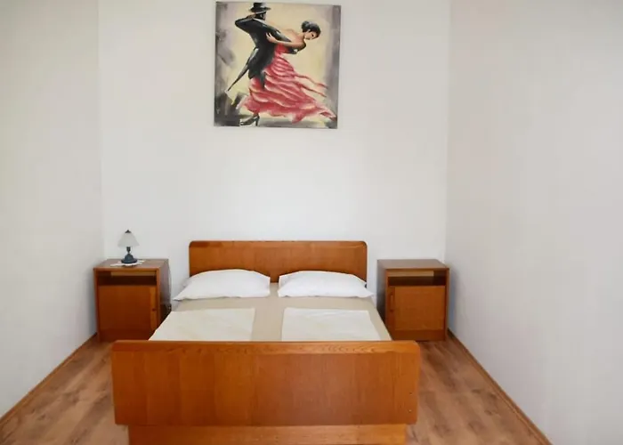 Private ,surrounded By Nature,50m From The Sea Повляна